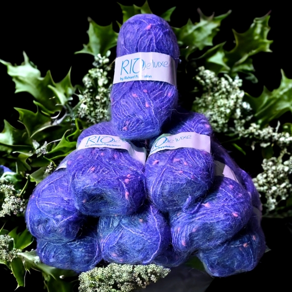 9 skeins Richard Poppleton ~ RIO Deluxe Yarn ~ Dye 5577 Shade 790~ Lilac/Pink - Picture 1 of 7